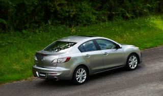 马自达3三厢 马自达3三厢